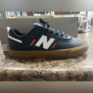 Men’s size 9.5 brand neww New Balance Jamie Foy 306